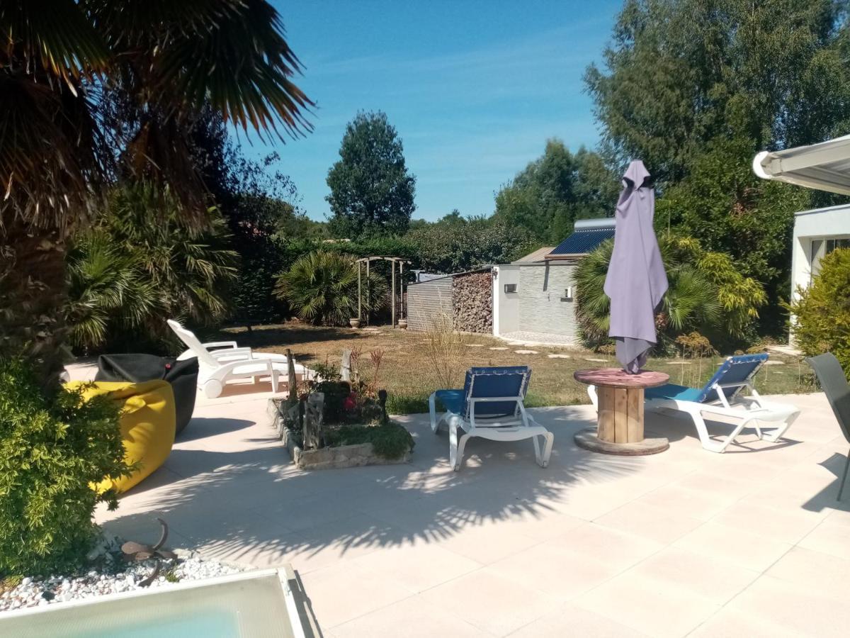 L'eden naturiste Challans Buitenkant foto